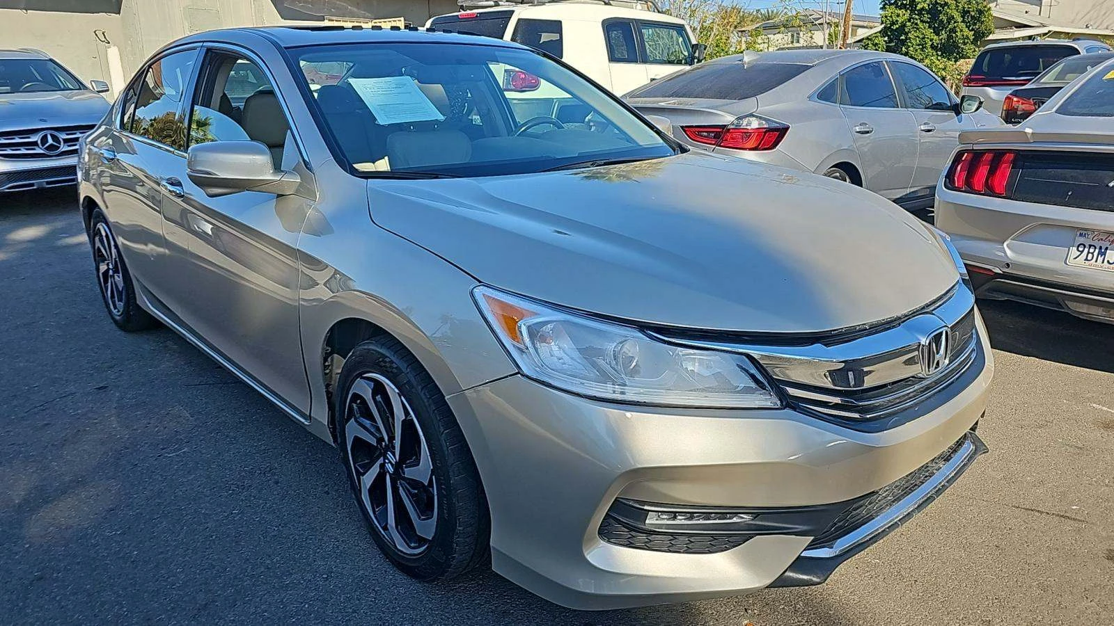 Honda Accord 2016 Honda Accord Sedan EX-L 3.5 278к.с - изображение 3