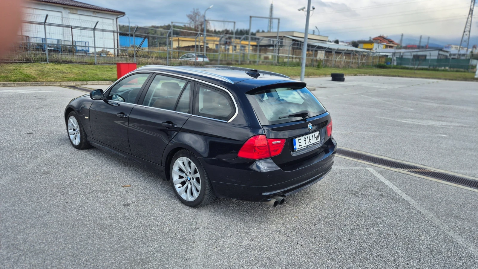 BMW 330  - изображение 10