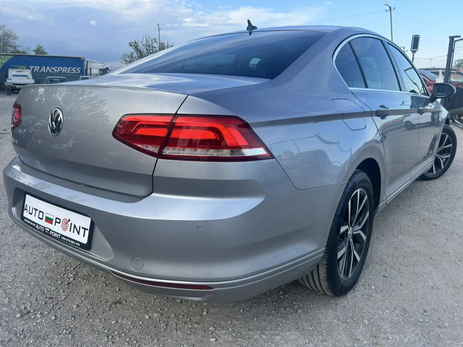VW Passat 1.5 TSI 150 * ADVANCE * ACC * NAVI * FULL LED *  - изображение 4
