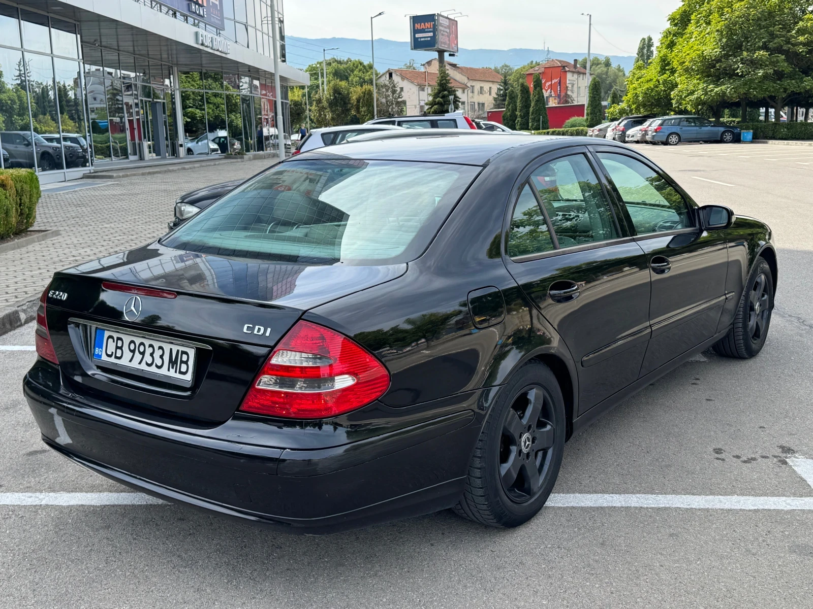 Mercedes-Benz E 220  - изображение 2