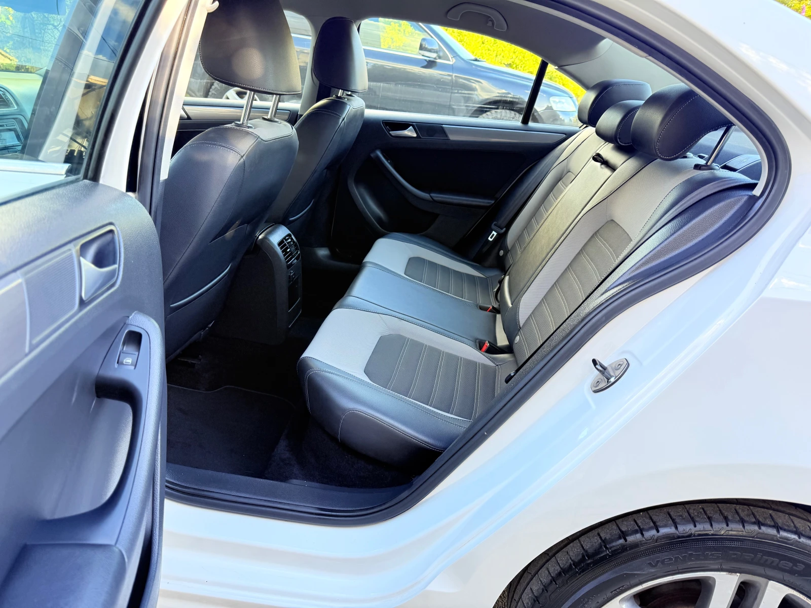 VW Jetta Comfortline | Mobile.bg — изображение 11