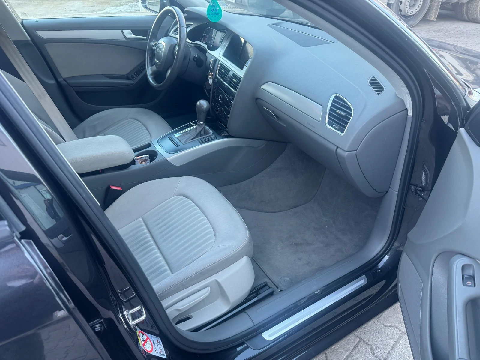 Audi A4 Audi A4 B8 AUTOMATIK - изображение 10