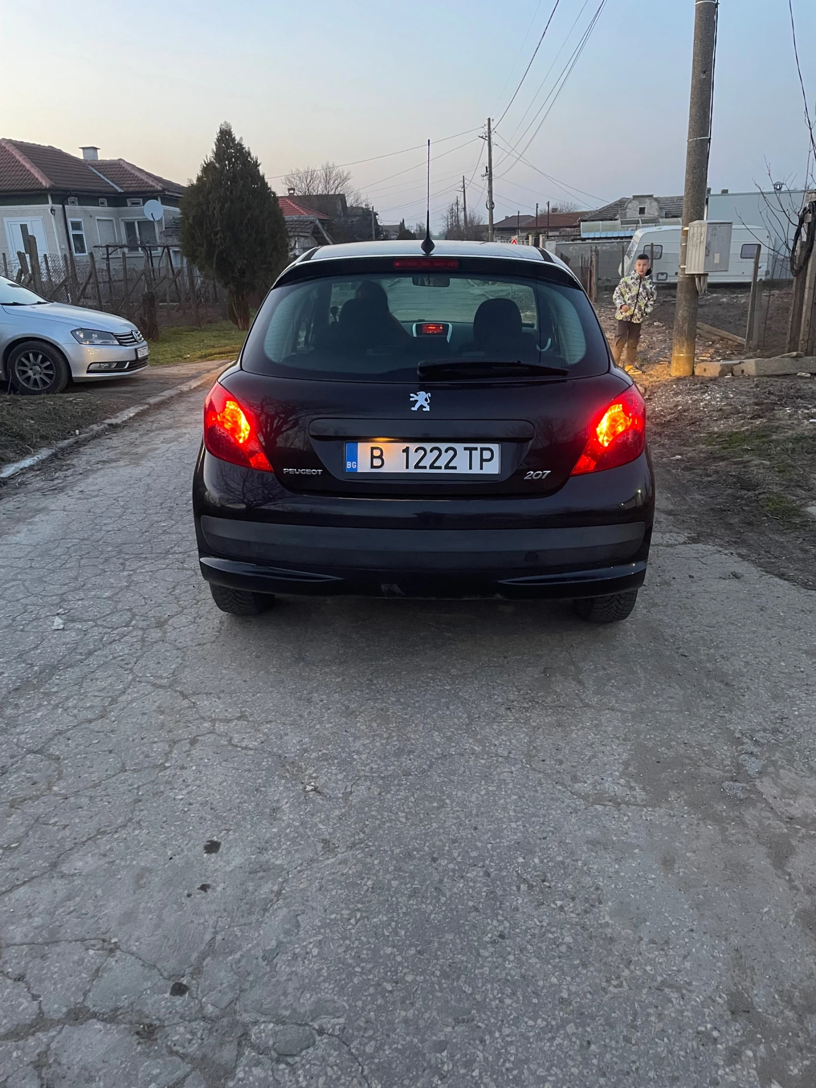 Peugeot 207 1.4, снимка 4 - Автомобили и джипове - 53863475