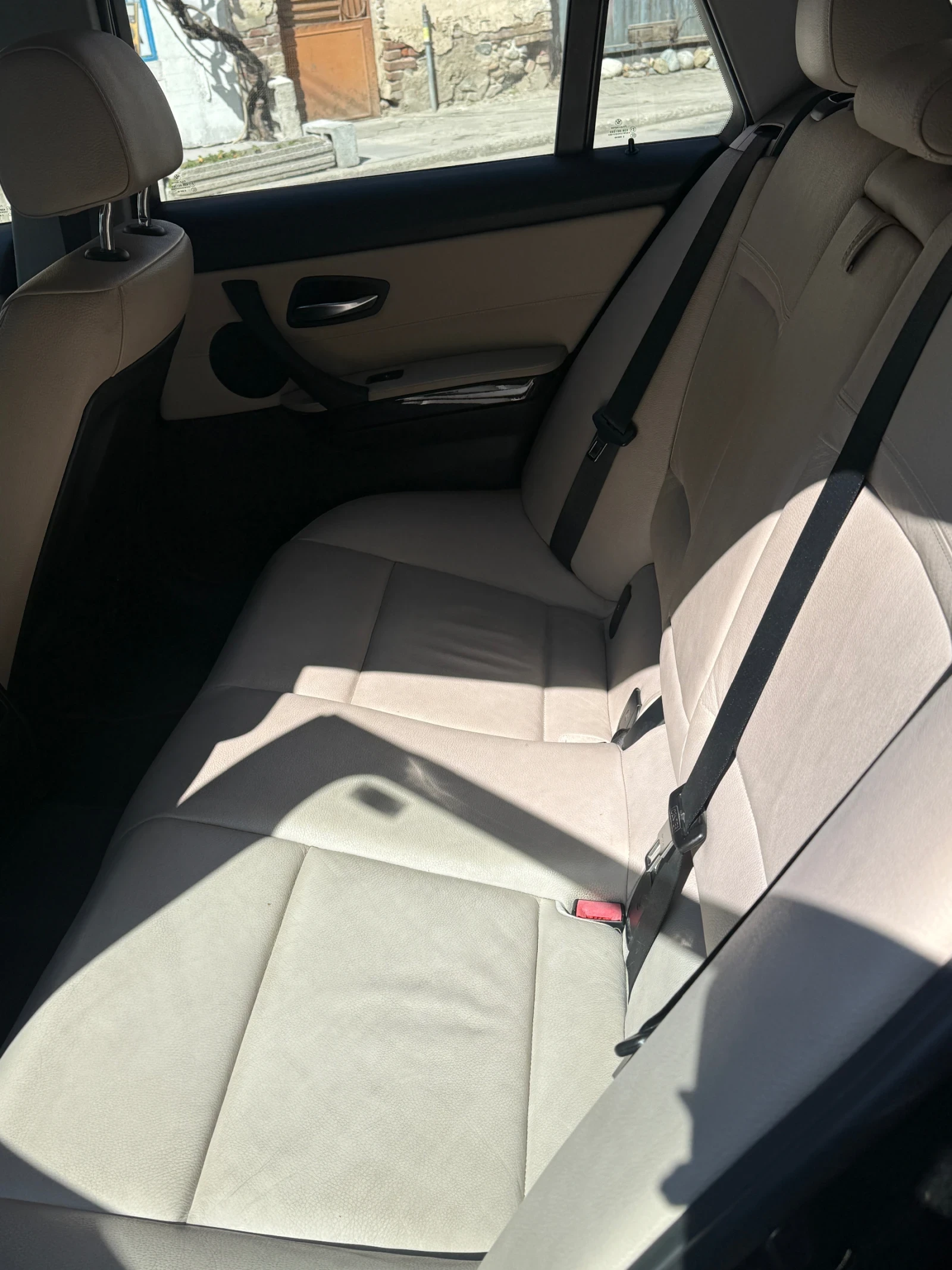 BMW 320 320d 4x4, снимка 8 - Автомобили и джипове - 53893883