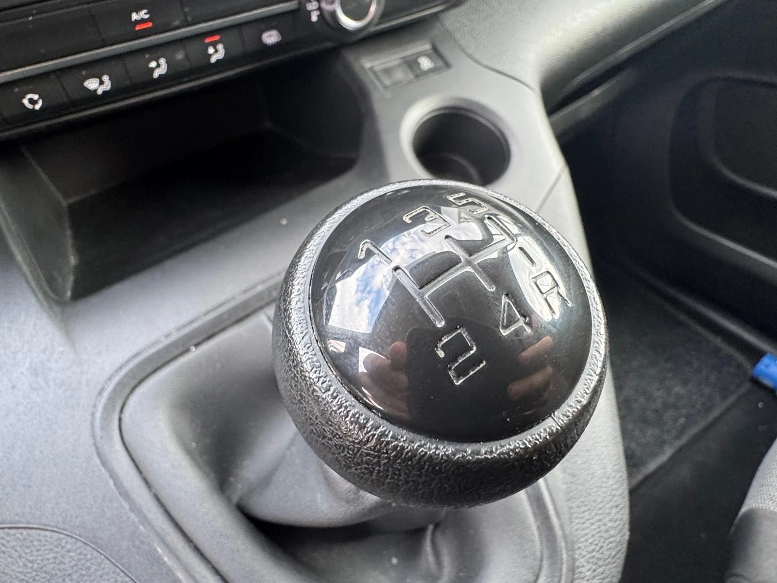 Peugeot Partner, снимка 8 - Автомобили и джипове - 53912778