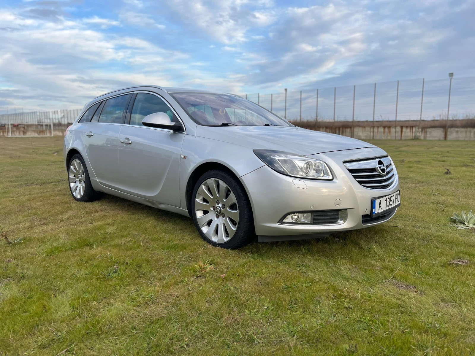 Opel Insignia 2.0i turbo, снимка 4 - Автомобили и джипове - 55064771
