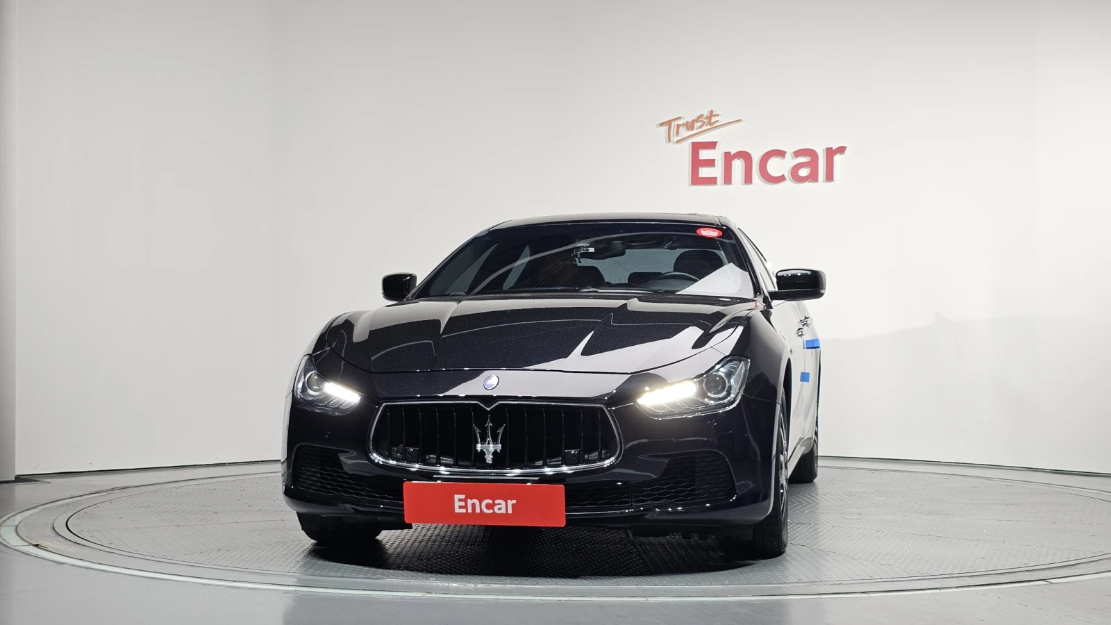 Maserati Ghibli 3.0d* ЛЮК* КРАЙНА ЦЕНА, снимка 3 - Автомобили и джипове - 55595242