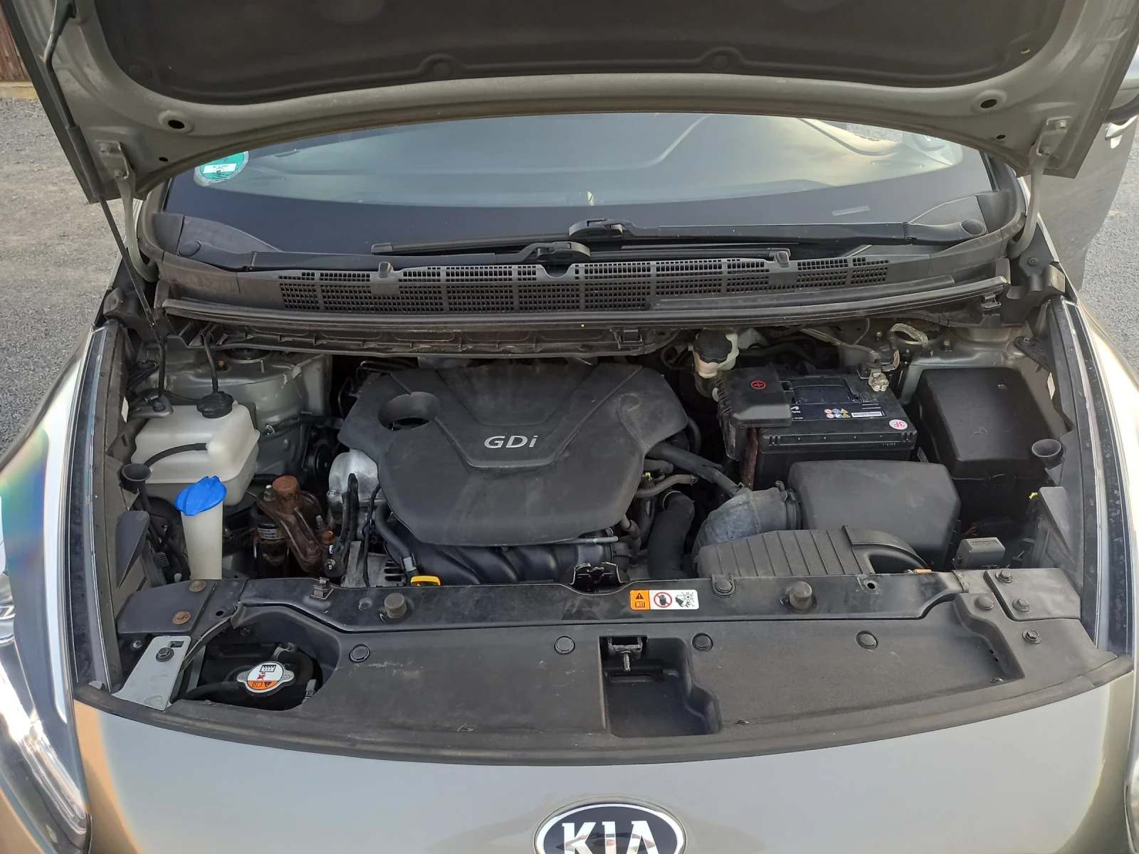 Kia Carens 6+ 1 места, снимка 17 - Автомобили и джипове - 55636448