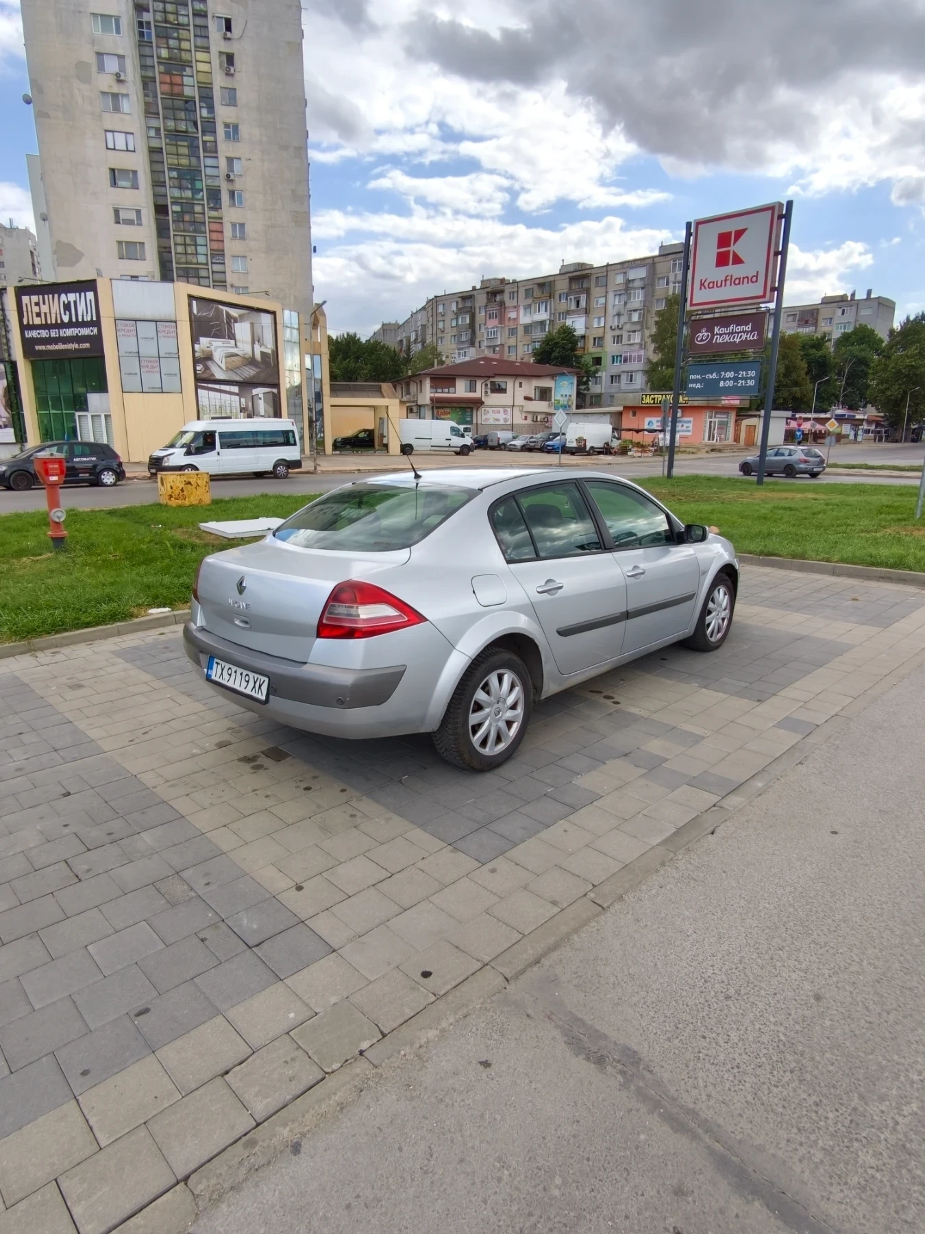 Renault Megane 1, 9 Tdi, снимка 6 - Автомобили и джипове - 55666282