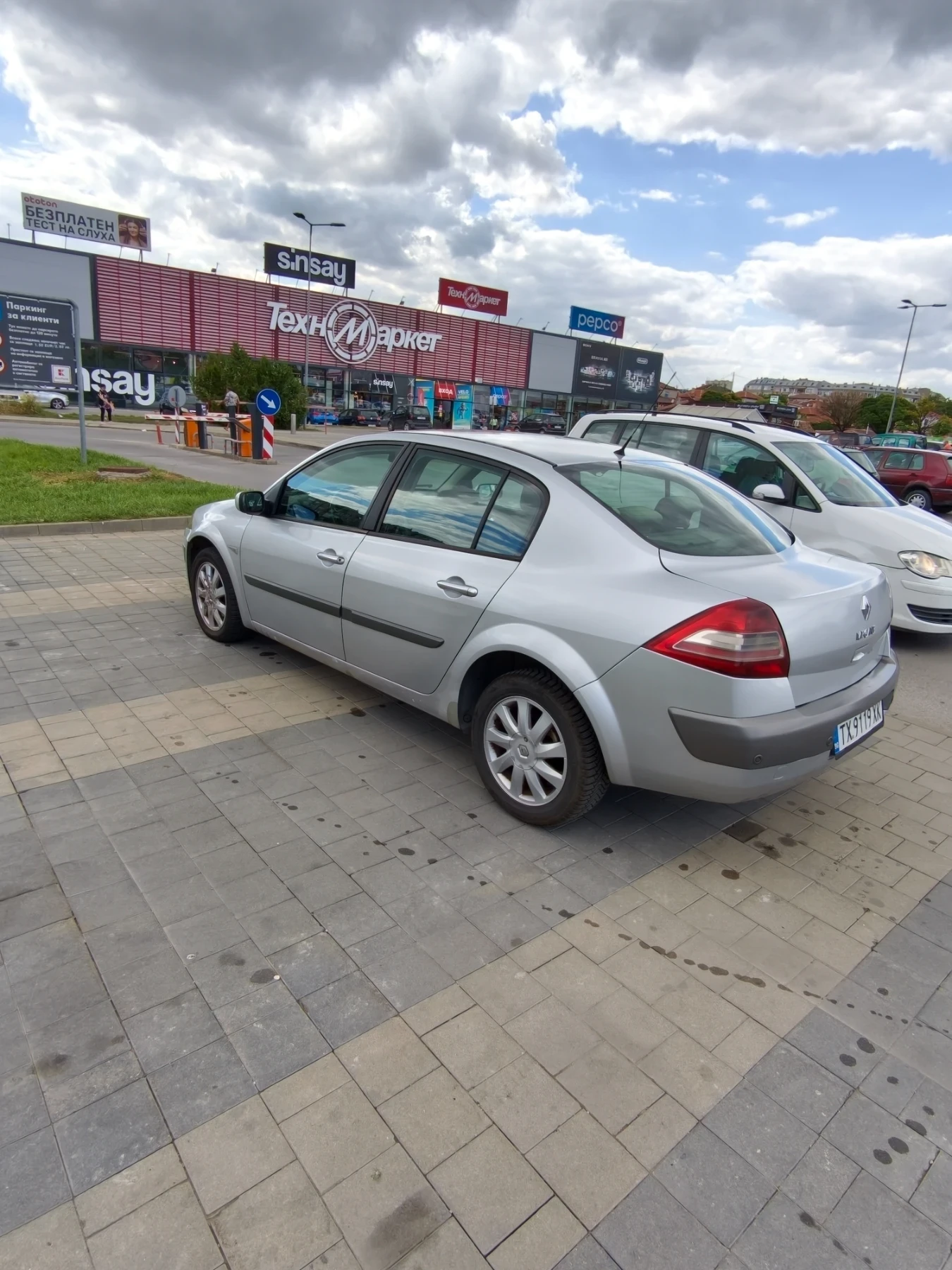 Renault Megane 1, 9 Tdi, снимка 4 - Автомобили и джипове - 55666282