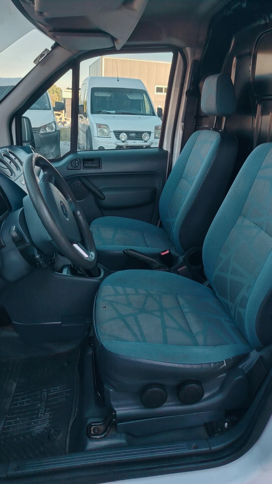 Ford Transit Custom 1.8 TDCi, снимка 8 - Автомобили и джипове - 55737770