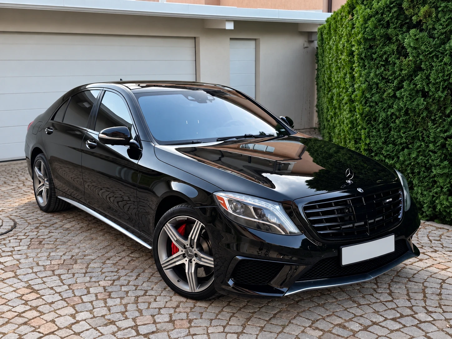 Mercedes-Benz S 63 AMG AMG 4MATIC 5.5 V8 BiTurbo