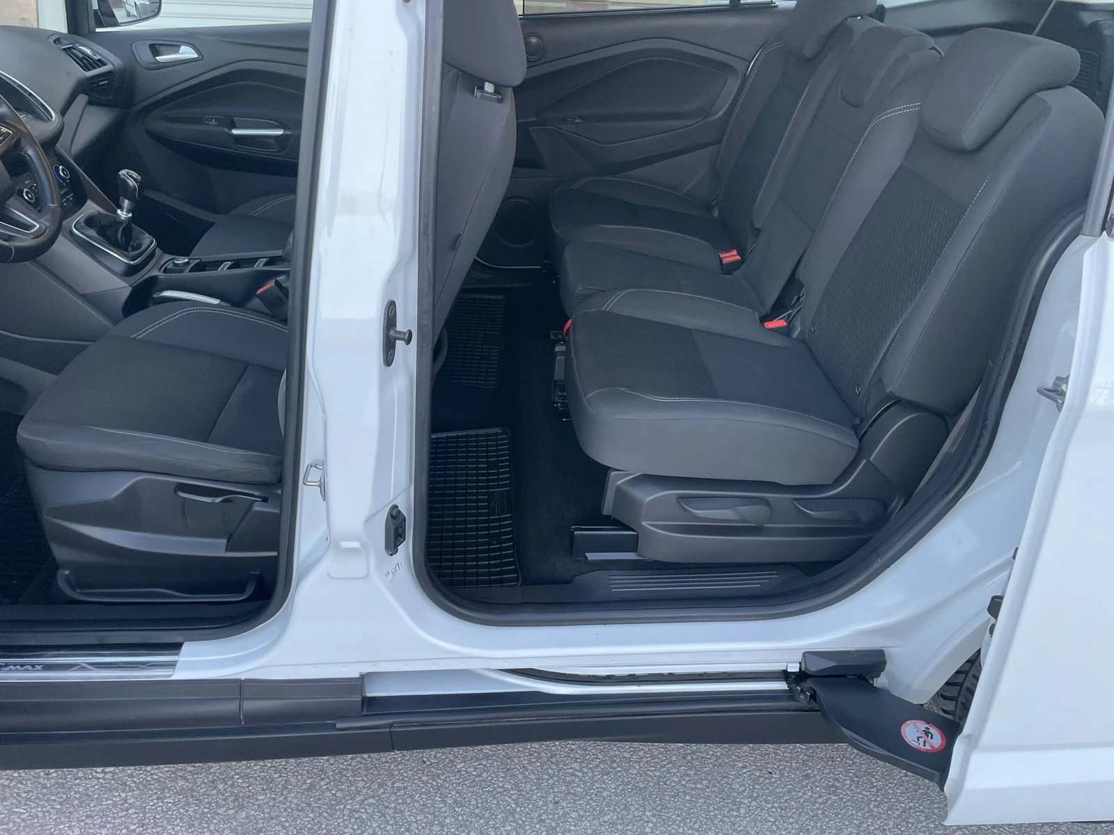 Ford Grand C-Max, снимка 11 - Автомобили и джипове - 56255248