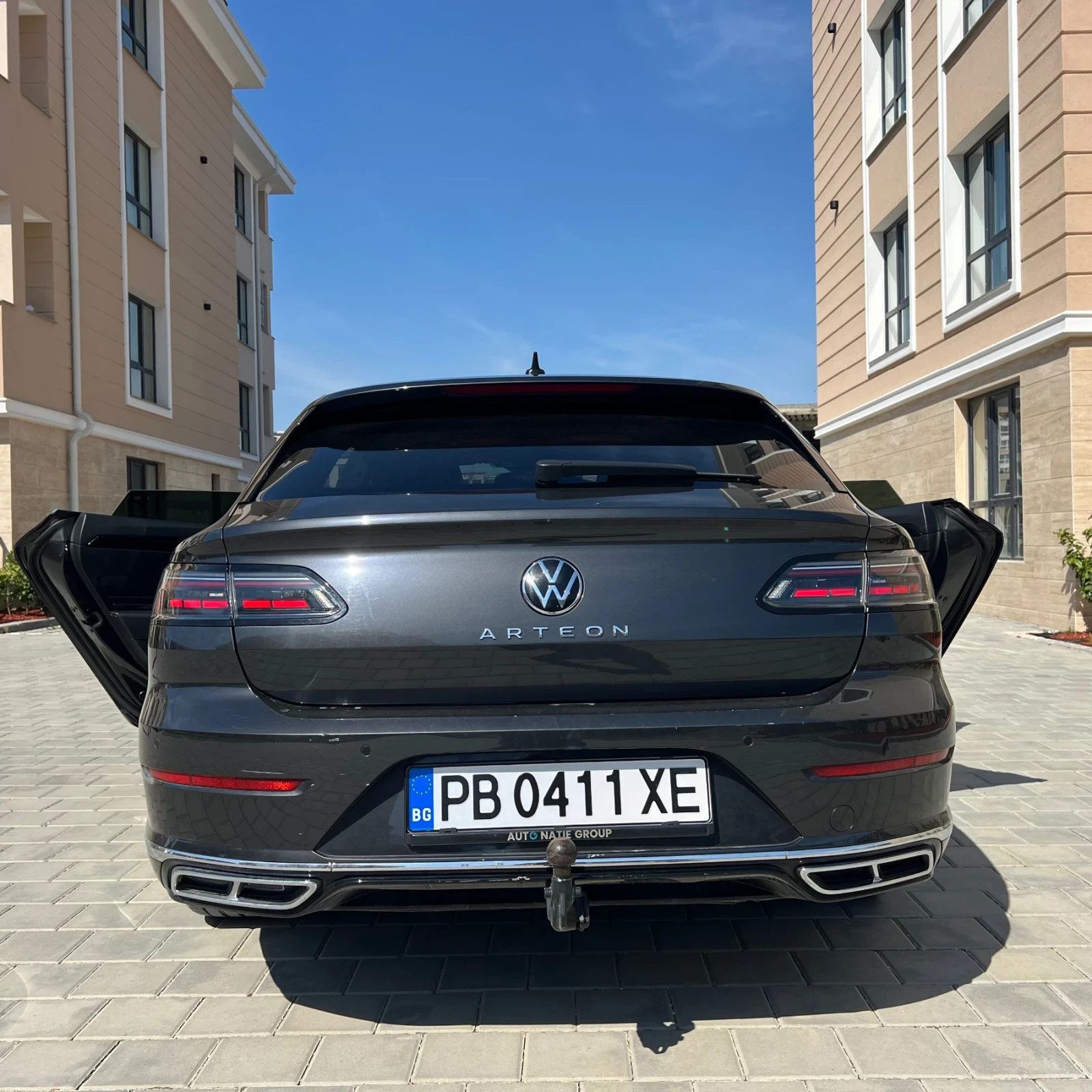 VW Arteon 2.0 TDI 150 к.с. DSG R-Line   DCC   Distronic   IQ, снимка 12 - Автомобили и джипове - 56314507