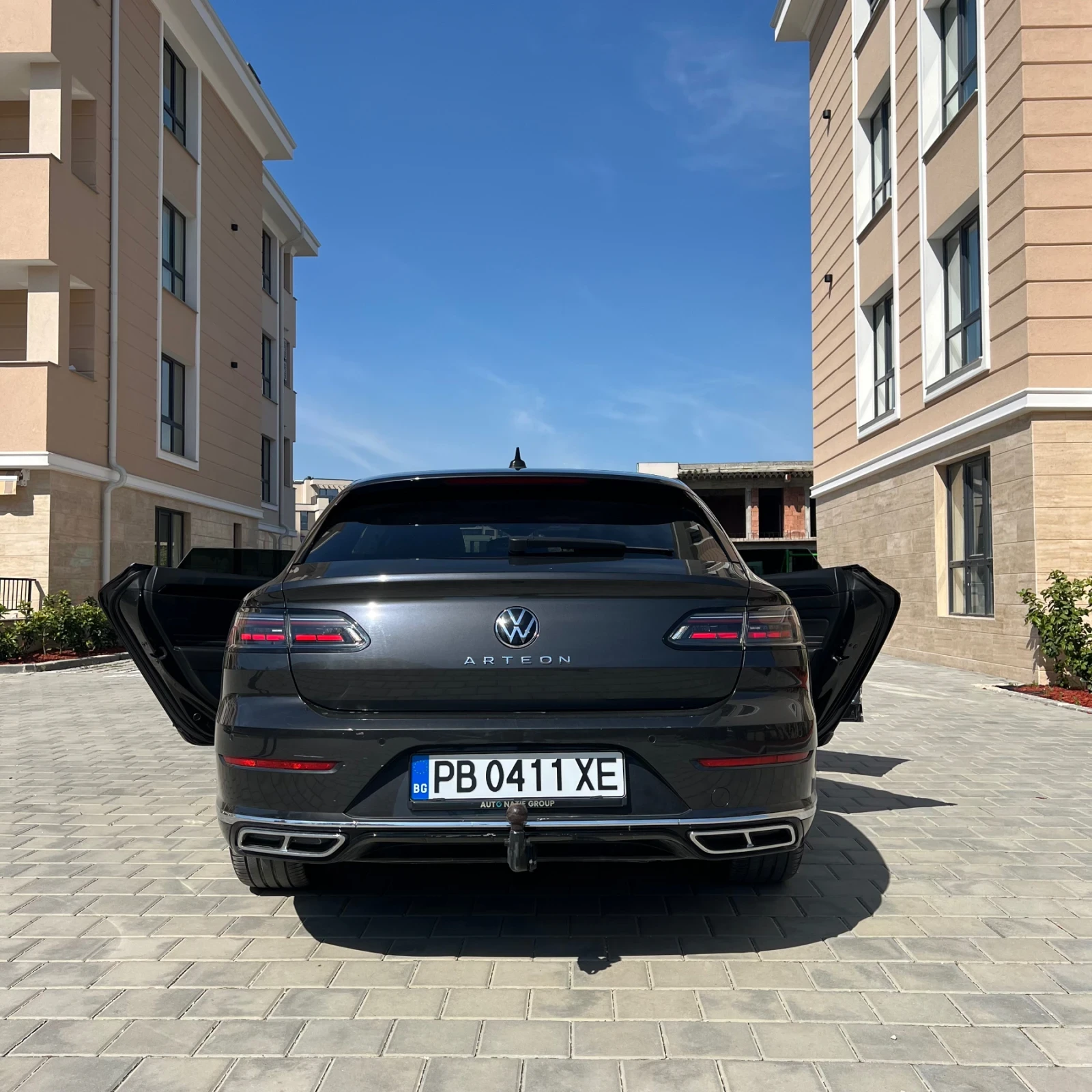 VW Arteon 2.0 TDI 150 к.с. DSG R-Line   DCC   Distronic   IQ, снимка 13 - Автомобили и джипове - 56314507