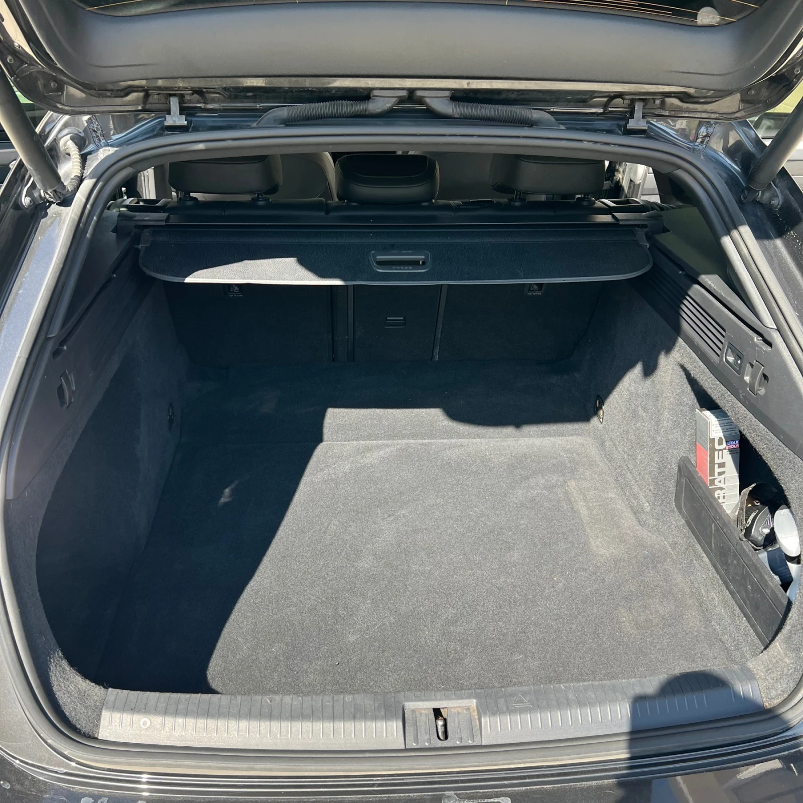 VW Arteon 2.0 TDI 150 к.с. DSG R-Line   DCC   Distronic   IQ, снимка 14 - Автомобили и джипове - 56314507