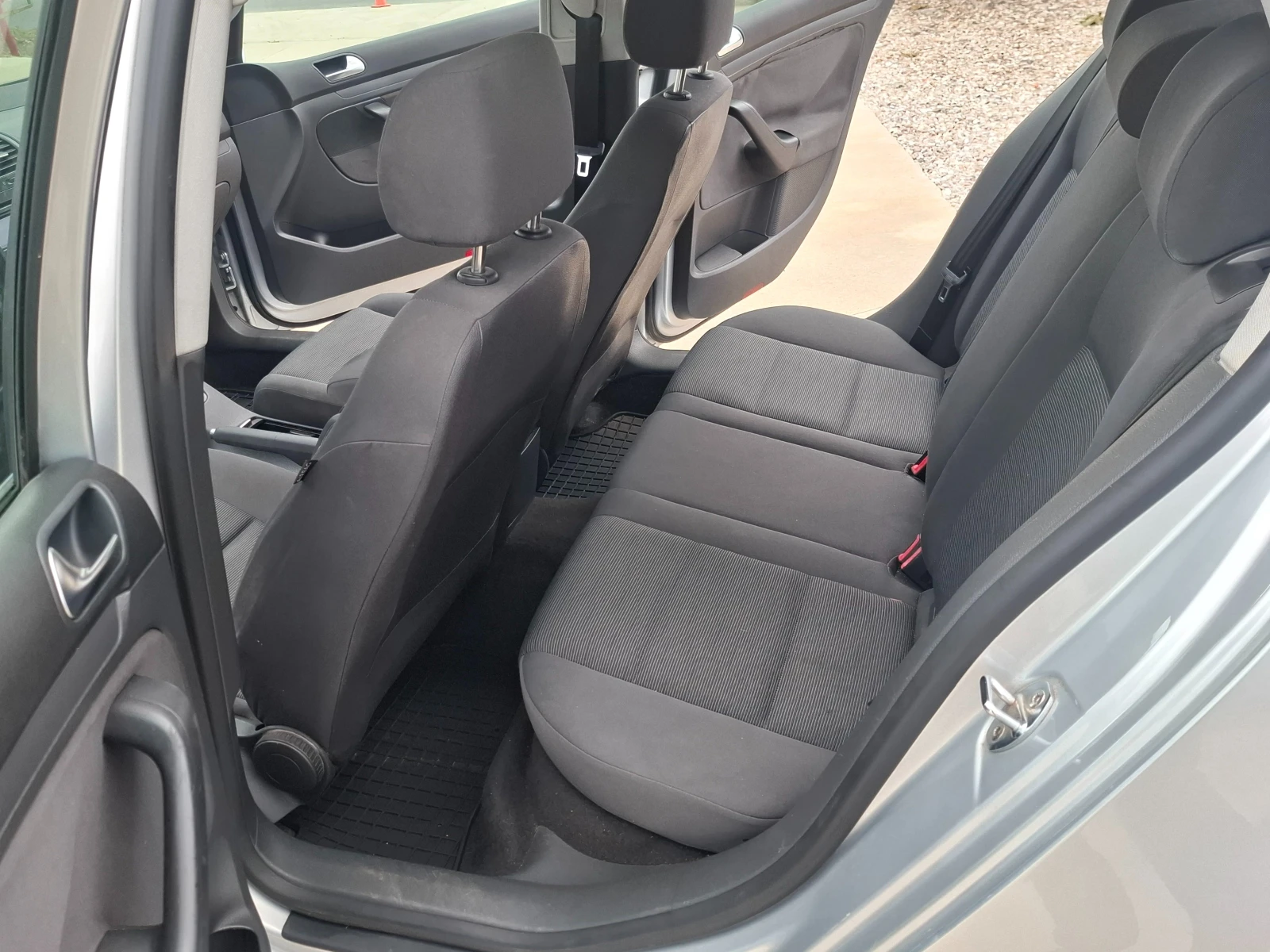 VW Golf 1.9TDI/Клима, снимка 10 - Автомобили и джипове - 56706802