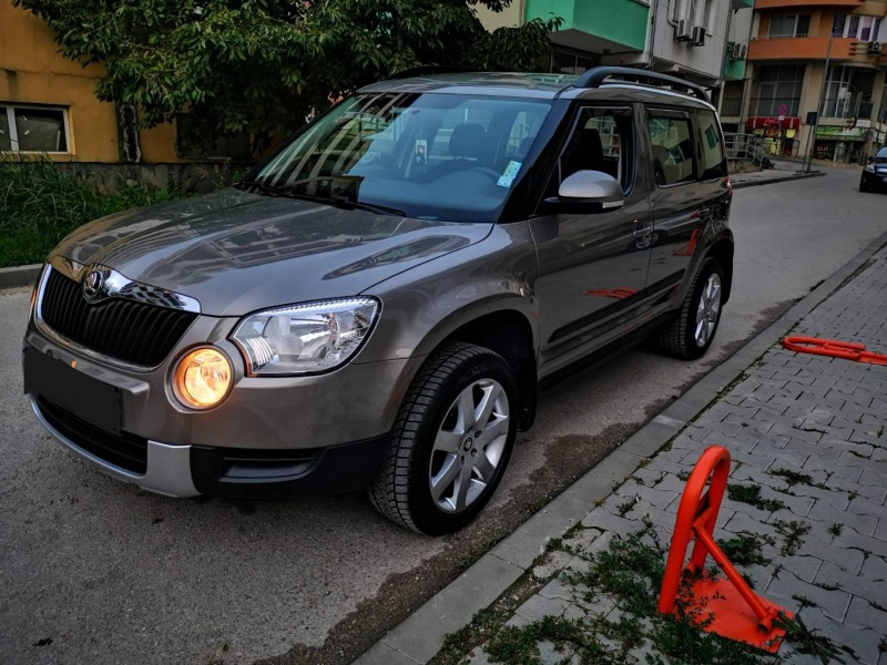 Skoda Yeti 2.0TDI 4х4 Komarel ITALIA 6 СКОРОСТИ , снимка 7 - Автомобили и джипове - 46932344