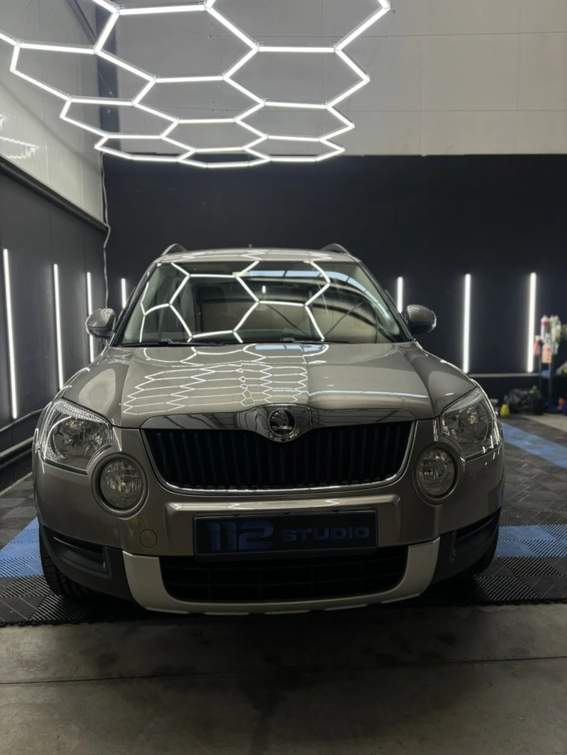 Skoda Yeti 2.0TDI 4х4 Komarel ITALIA 6 СКОРОСТИ , снимка 1 - Автомобили и джипове - 46932344