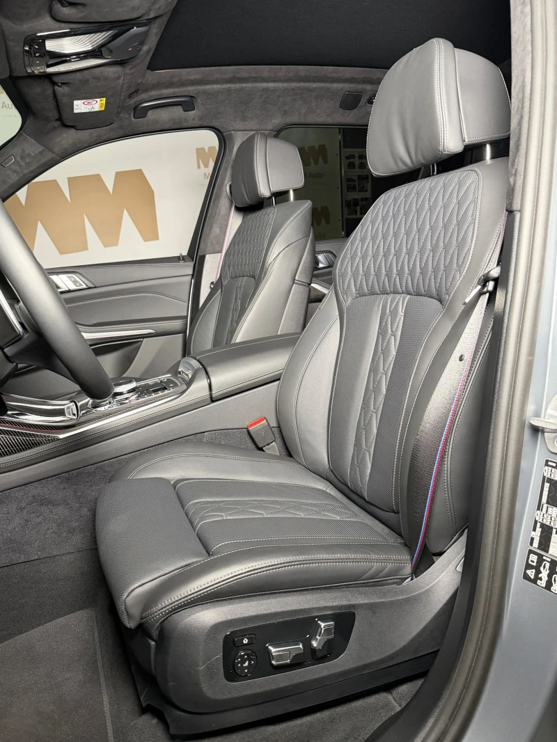 BMW X7 40d* xDrive* M-SportPRO* HuD* Pano* H/K, снимка 8 - Автомобили и джипове - 53328261
