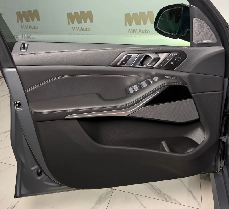 BMW X7 40d* xDrive* M-SportPRO* HuD* Pano* H/K, снимка 6 - Автомобили и джипове - 53328261