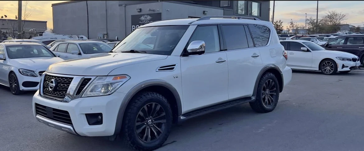 Nissan Armada PLATINUM * * CARFAX * * АВТО КРЕДИТ * * , снимка 1