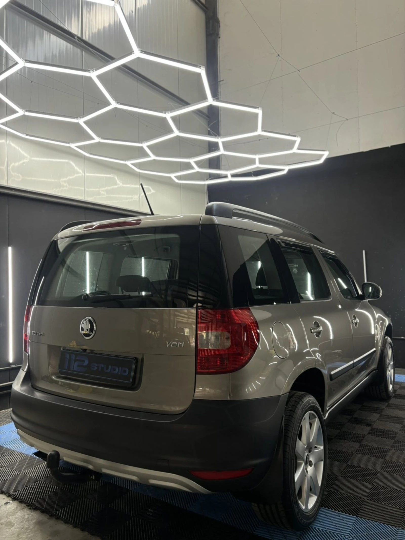 Skoda Yeti 2.0TDI 4х4 Komarel ITALIA 6 СКОРОСТИ  - изображение 4