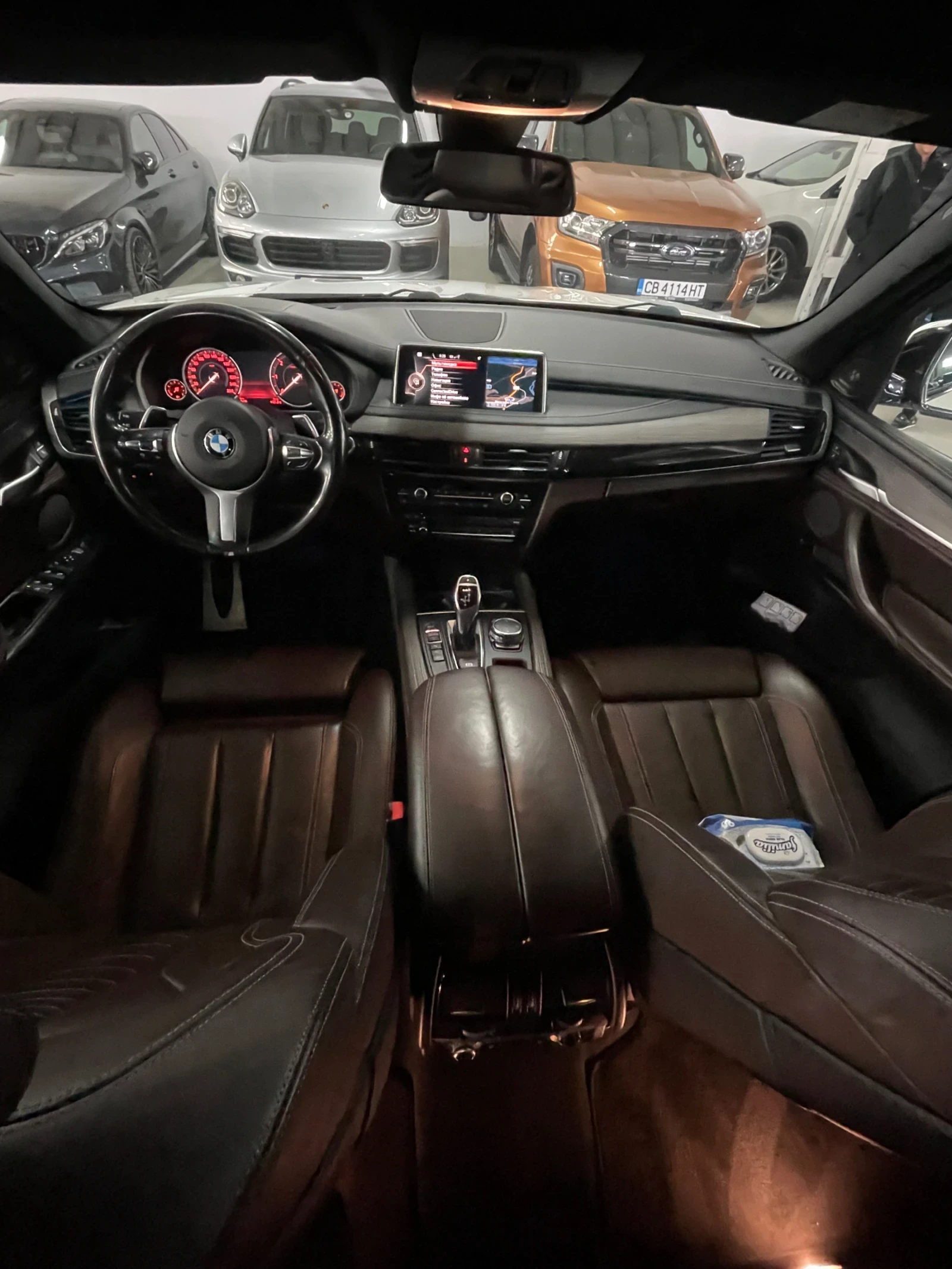 BMW X5 Мpak/7местен/вакум/панор/дистр/harman/kardon/fFILL - изображение 9