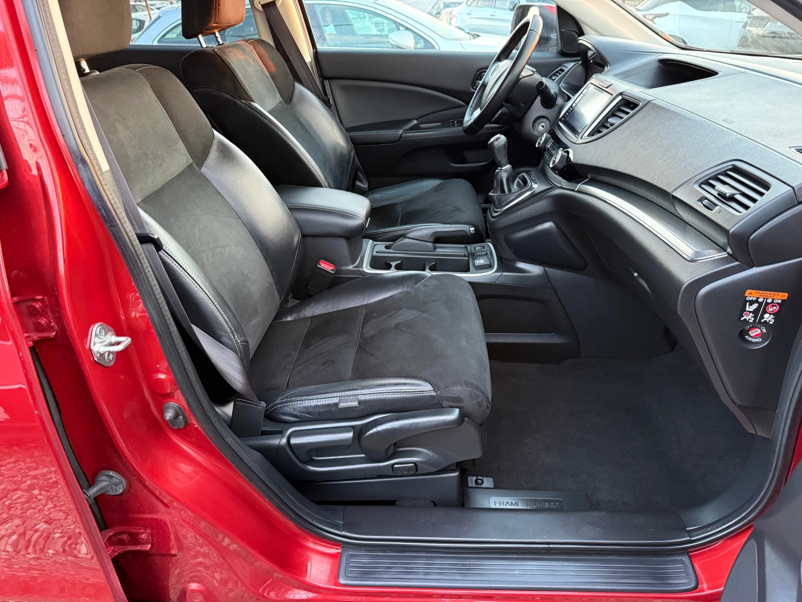 Honda Cr-v 2.0 i, снимка 15 - Автомобили и джипове - 53745705