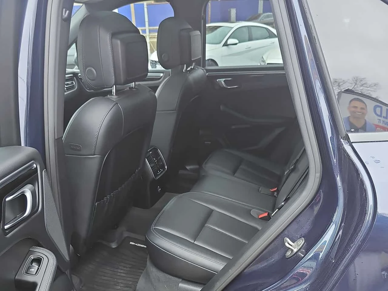 Porsche Macan * S * CARFAX * ДИСТРОНИК * 360 * ОБДУХВАНЕ* ПОДГРЕ, снимка 14 - Автомобили и джипове - 53818640