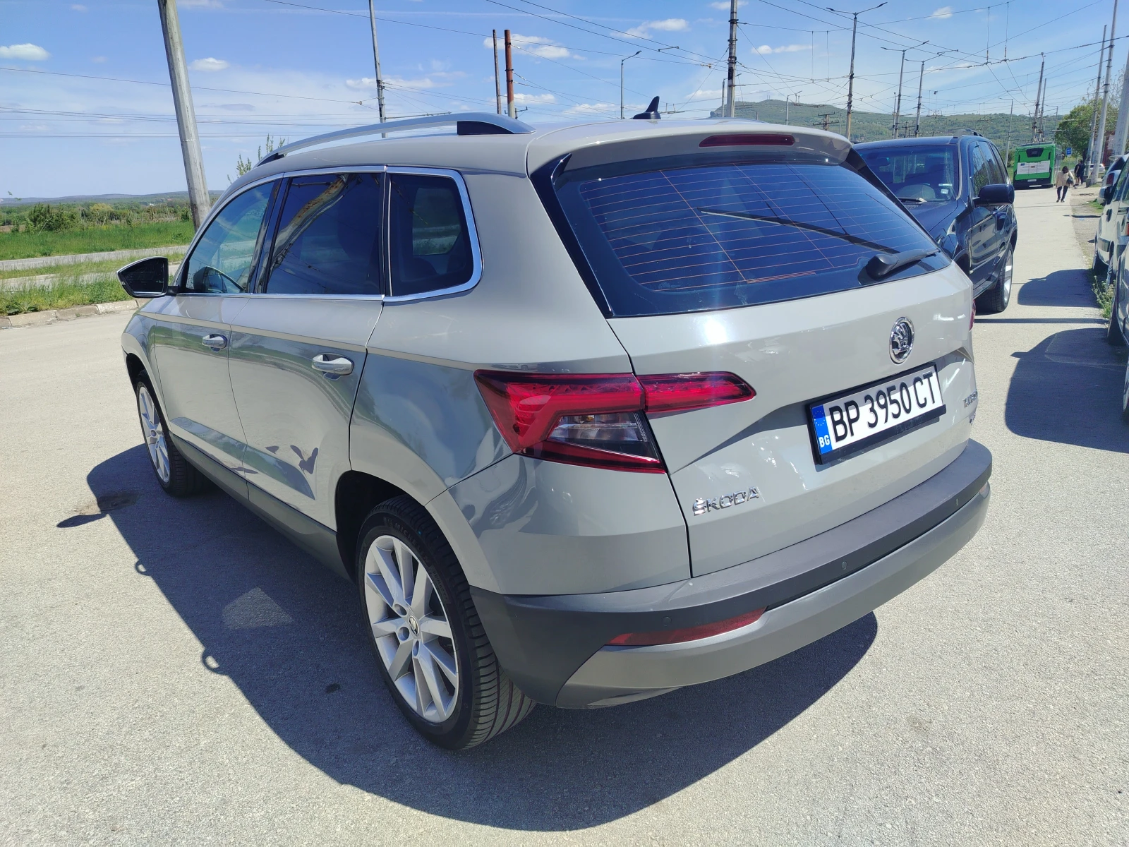 Skoda Karoq 2.0 TDI 4x4 , снимка 4 - Автомобили и джипове - 54304147
