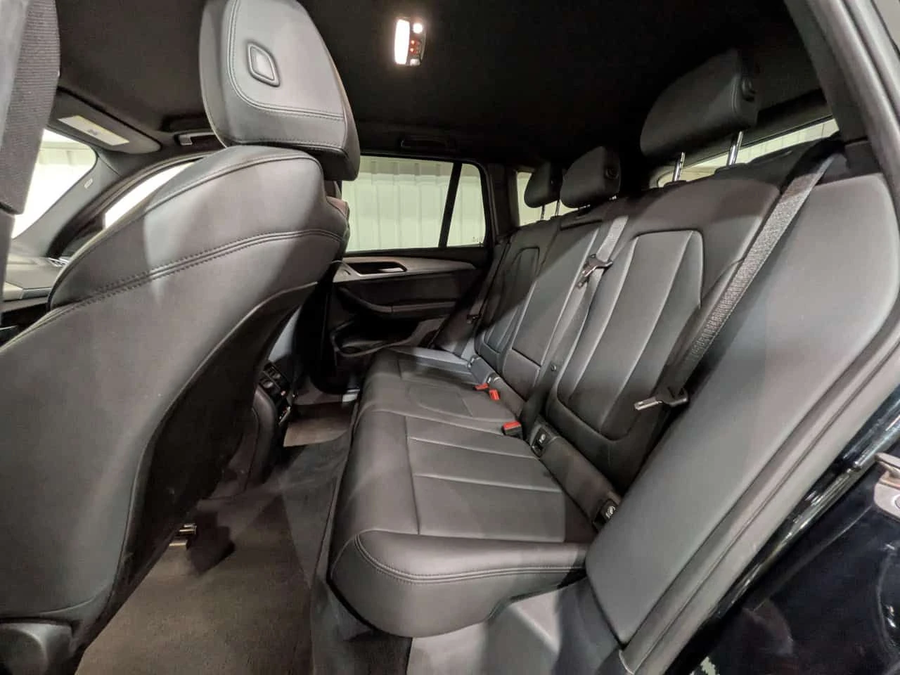 BMW X3 xDrive30i* ЦЕНА ДО БЪЛГАРИЯ* АВТОКРЕДИТ* , снимка 11 - Автомобили и джипове - 55477635