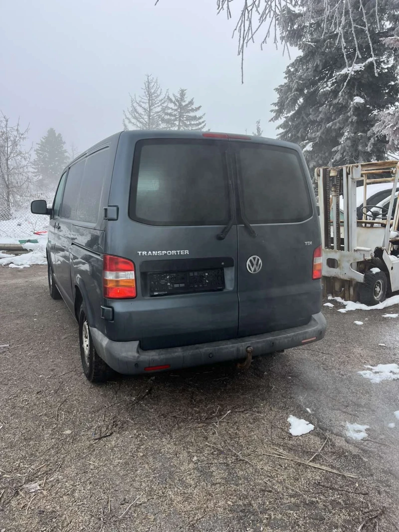 VW T5, снимка 3 - Бусове и автобуси - 48929106