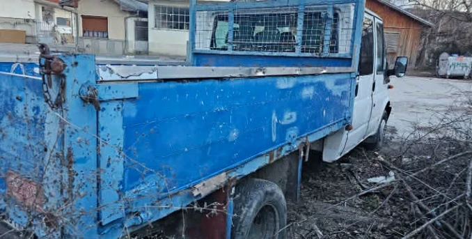 Ford Transit 2.4d, 6 ст.кутия дв.гума, снимка 4 - Бусове и автобуси - 54084907