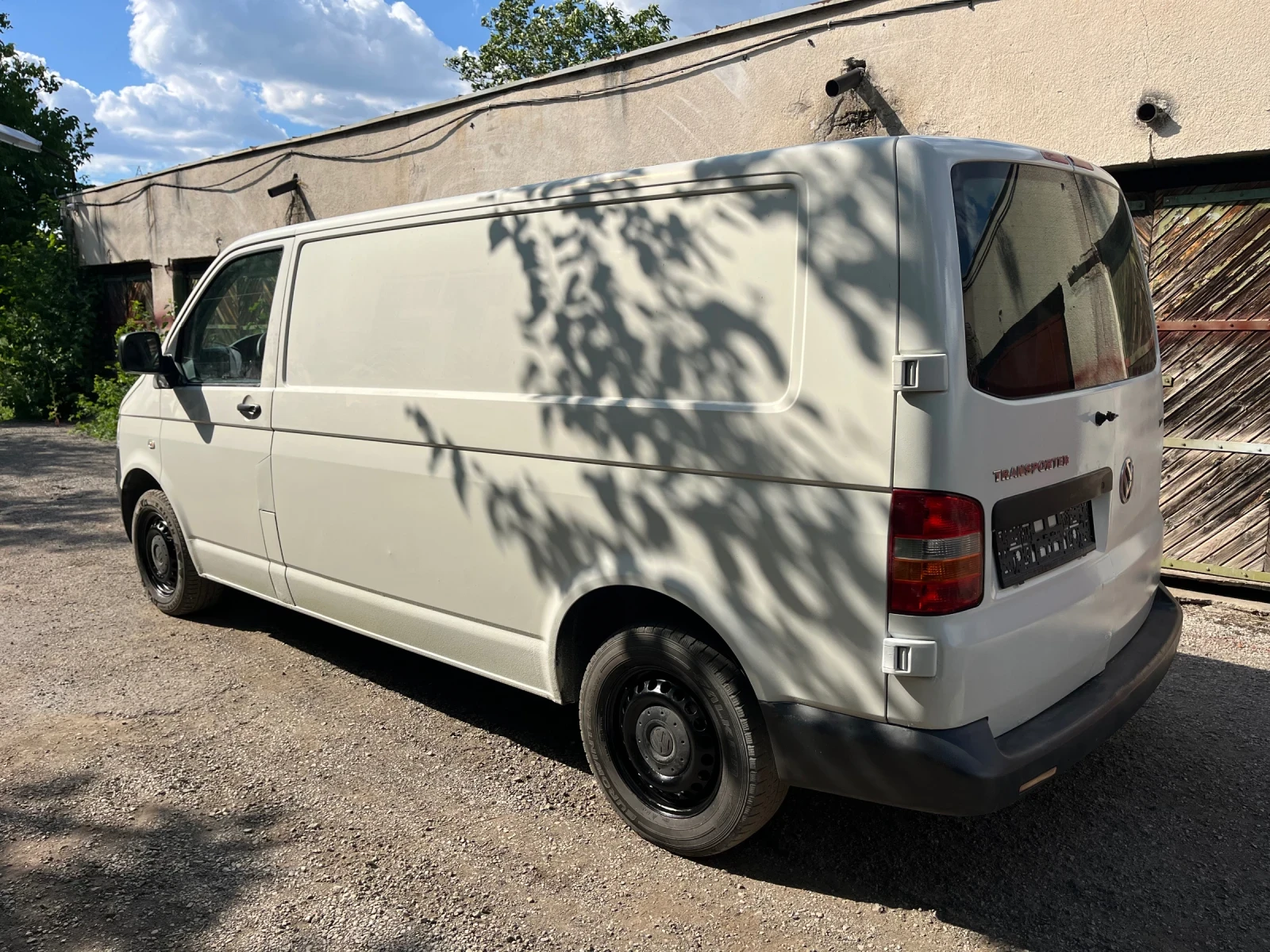 VW Transporter 1.9 A/C Maxi, снимка 4 - Бусове и автобуси - 55165205