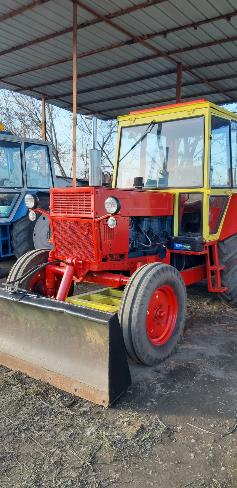 Трактор Болгар ТК 80, снимка 17 - Селскостопанска техника - 39131102