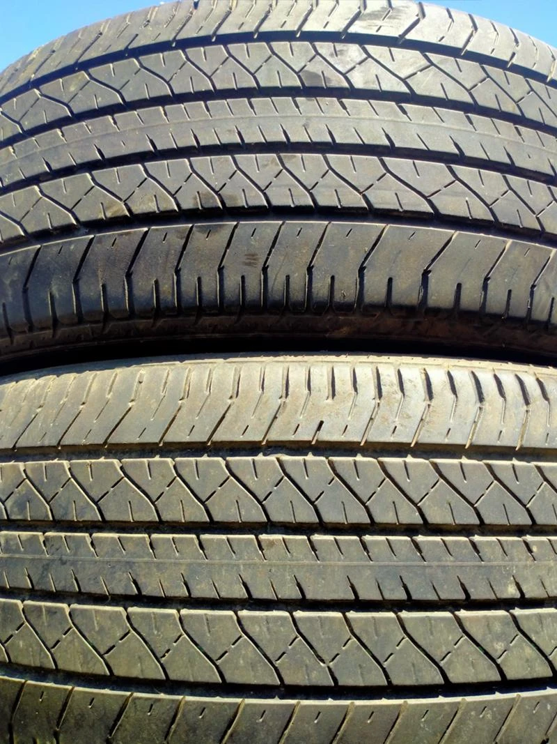 Гуми Летни 235/55R18, снимка 1 - Гуми и джанти - 33600886