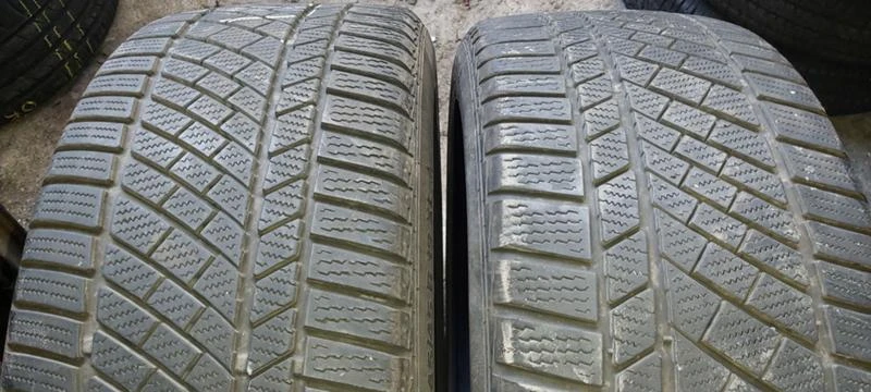 Гуми Зимни 245/45R19, снимка 1 - Гуми и джанти - 35123027