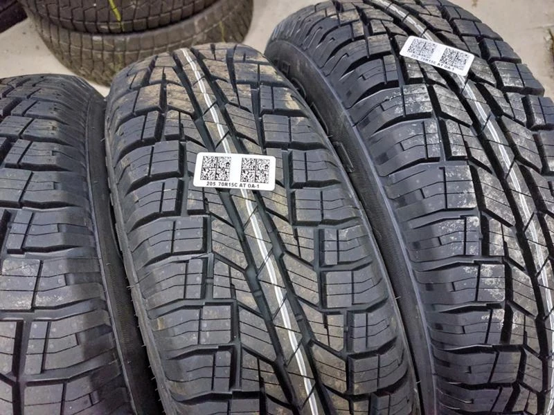 Гуми Всесезонни 205/70R15, снимка 3 - Гуми и джанти - 36274368