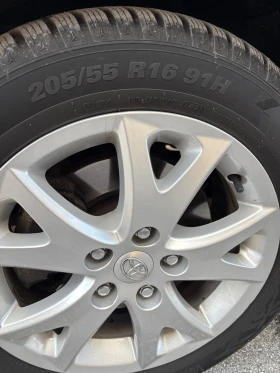 Toyota Auris 2.0 D4D126кс. , снимка 15