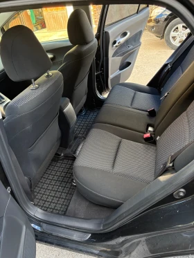 Toyota Auris 2.0 D4D126кс. , снимка 10
