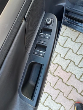 VW Golf 2.0 Tdi Highline, снимка 9