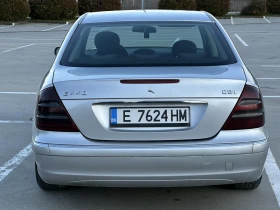 Mercedes-Benz E 220, снимка 6