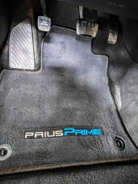 Toyota Prius Prime, снимка 10