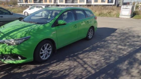 Toyota Auris 1.8, снимка 1