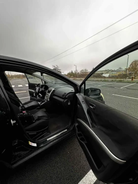 Toyota Corolla verso 2.2 177 D-4D, снимка 10