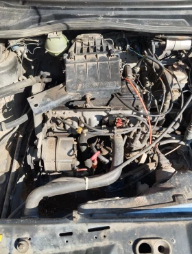 VW Golf - 1400 € / 2738.16 лв. - 29422941 14