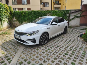 ������ Kia K5