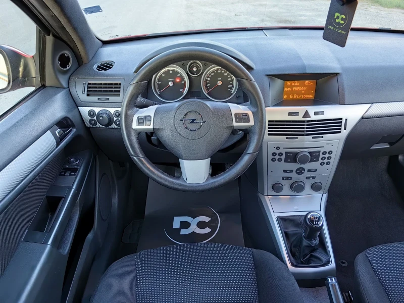 Opel Astra 1.9 CDTI , снимка 10 - Автомобили и джипове - 47428141