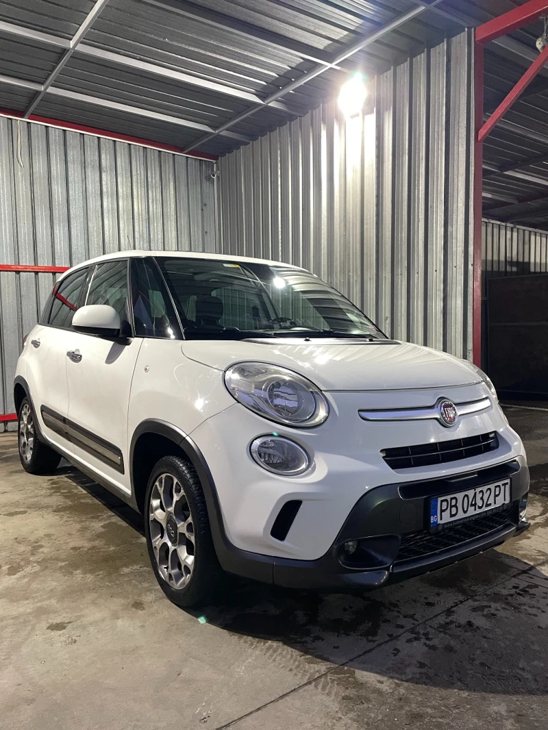 Fiat 500L Trekking / Панорама / Автоматик, снимка 2 - Автомобили и джипове - 48456839